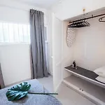 Location In A Great Complex With 300mbps Internet Apartahotel